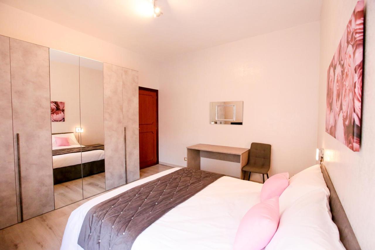 Bed & Breakfast La Rosa Roma Dış mekan fotoğraf